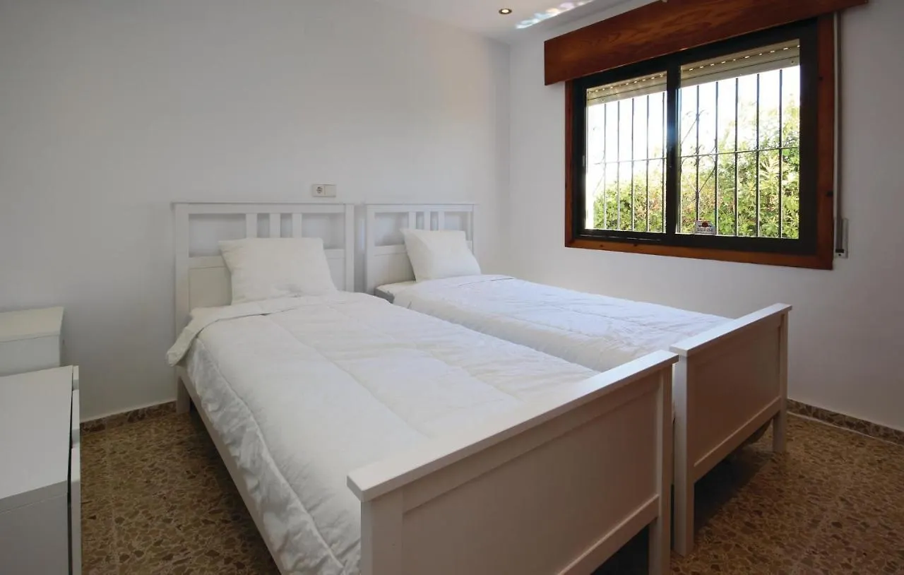 Nice Home In Las Farolas With Kitchen El Faro