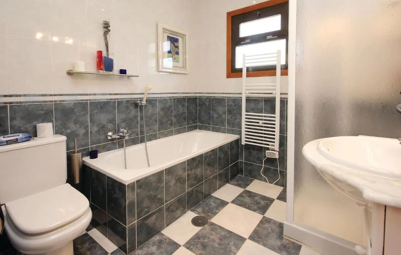 Holiday home Nice Home In Las Farolas With Kitchen El Faro