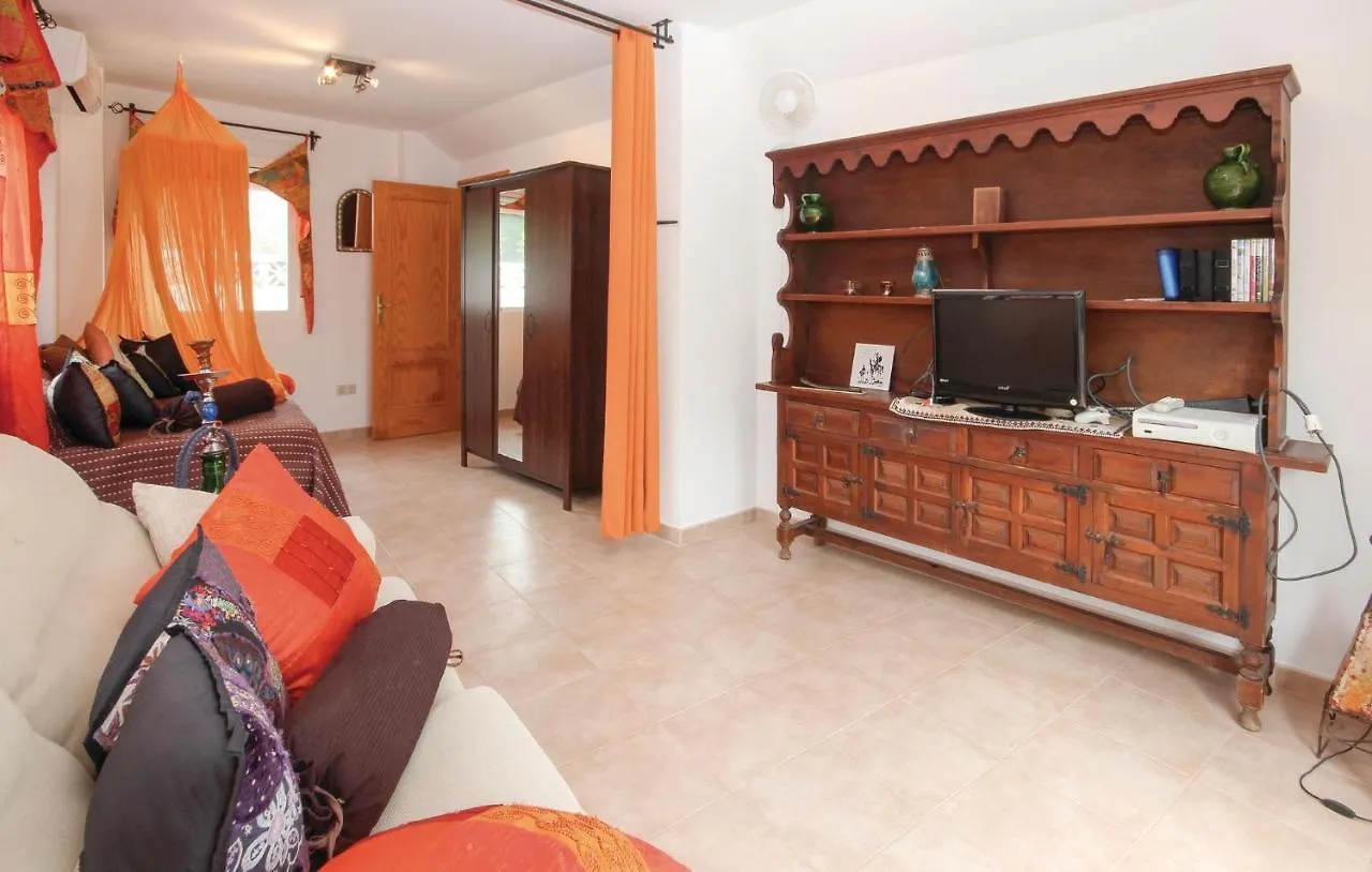 Holiday home Nice Home In Las Farolas With Kitchen El Faro