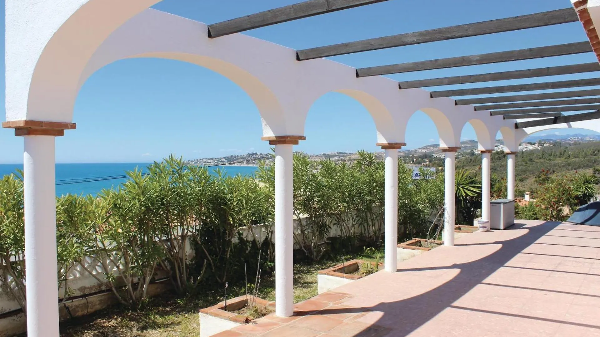 Nice Home In Las Farolas With Kitchen El Faro 0*,  Spanien
